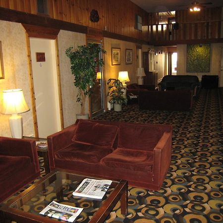Downtowner Motor Inn Крестон Экстерьер фото