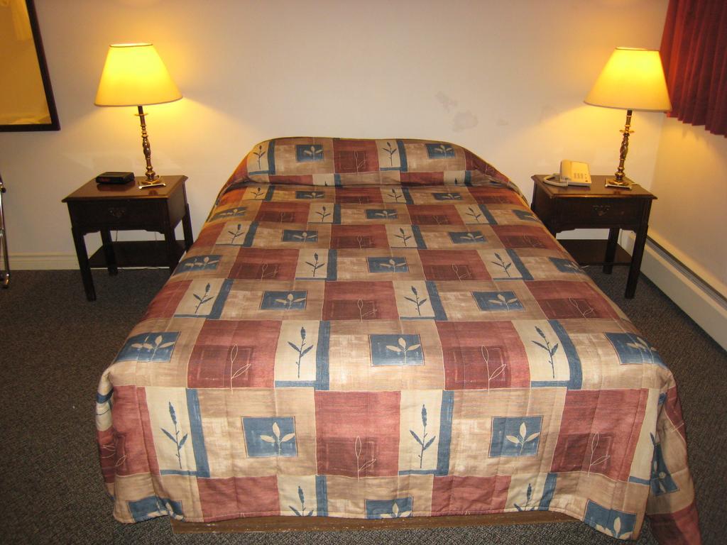 Downtowner Motor Inn Крестон Номер фото