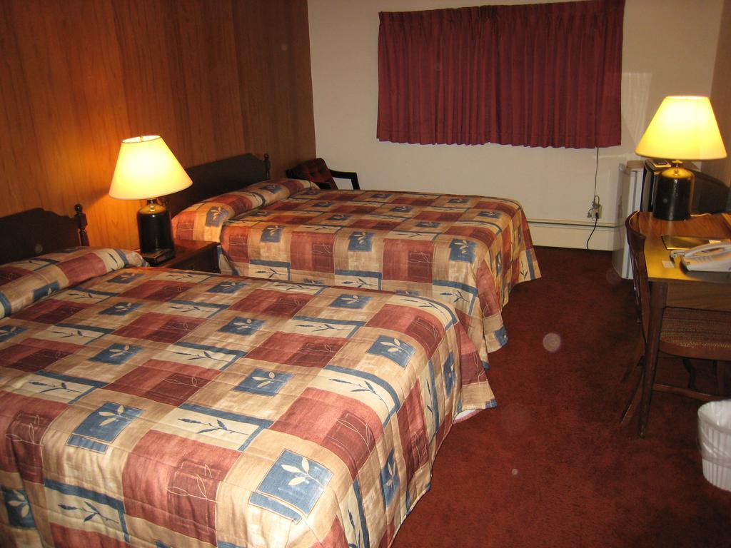 Downtowner Motor Inn Крестон Номер фото