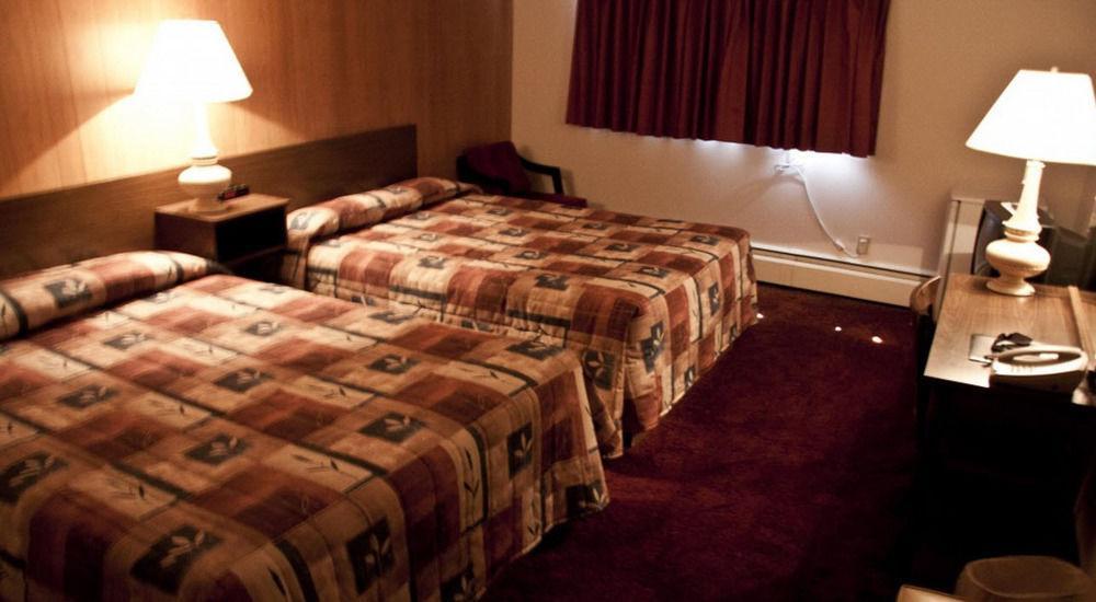 Downtowner Motor Inn Крестон Экстерьер фото