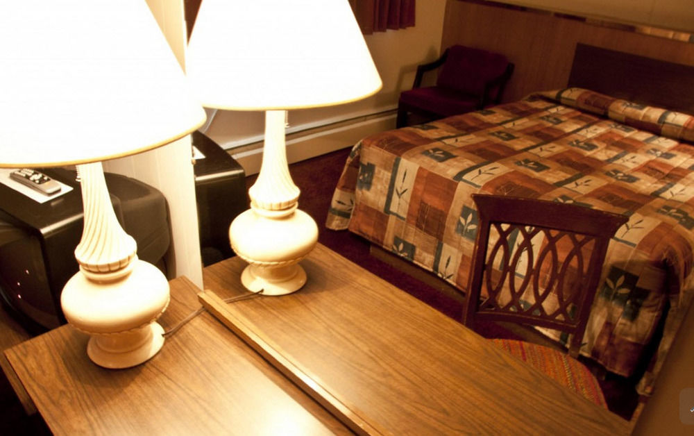 Downtowner Motor Inn Крестон Экстерьер фото