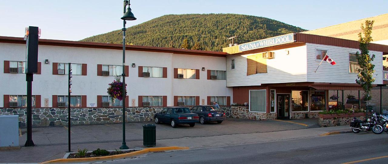 Downtowner Motor Inn Крестон Экстерьер фото